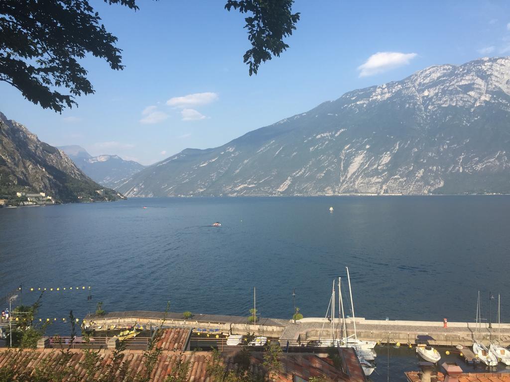 Hotel Alla Noce Limone sul Garda Bilik gambar