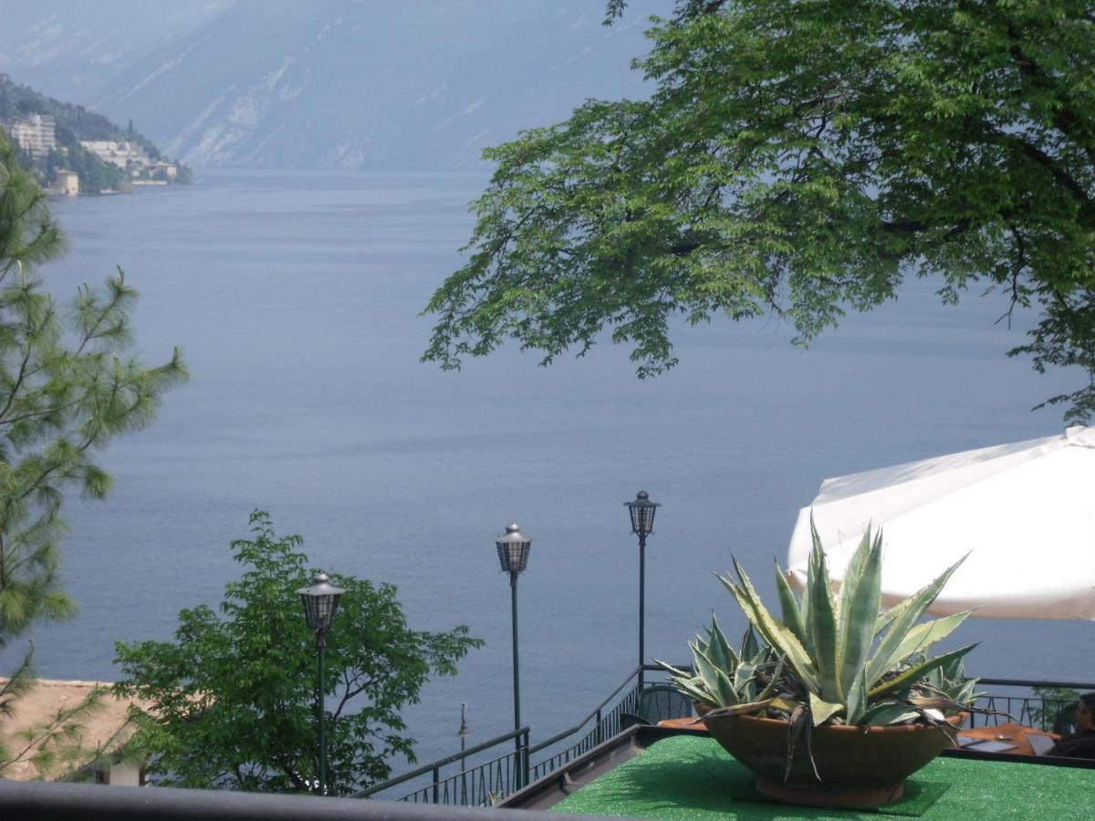 Hotel Alla Noce Limone sul Garda Bilik gambar